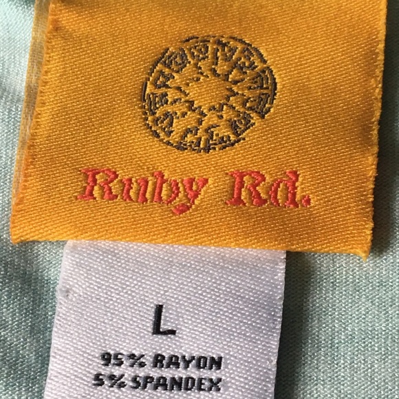 Ruby Rd Blouse. - Picture 6 of 7